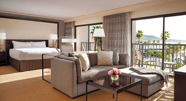 Двухместный люкс Presidential Sonesta Redondo Beach and Marina