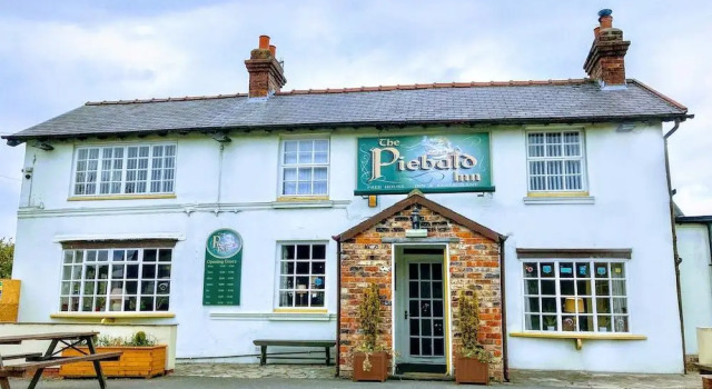 The Piebald Inn, Забронировать Отель Отели Англии с завтраком, Завтраки