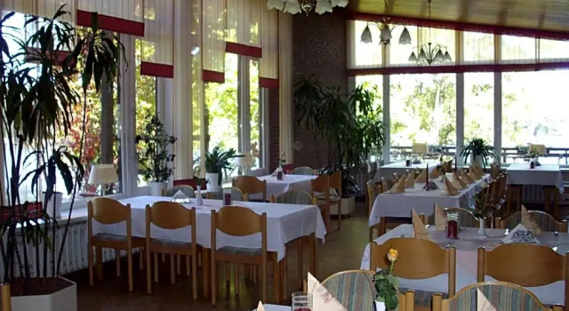 Seehotel Ichlim, Rezervovat Hotel Lärz Německo