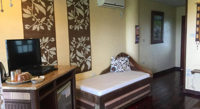 Bohol Bee Farm, Book Farm Stay Dauis Bohol