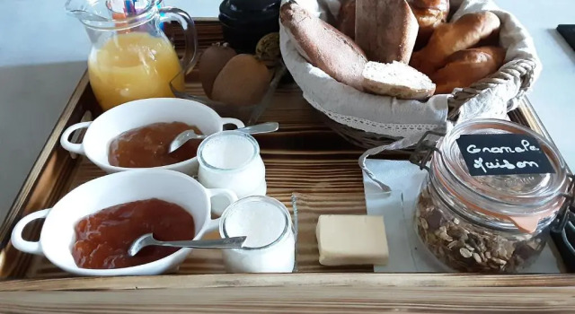 Gîte " Les Tourterelles", Réserver Appartement Thaims France