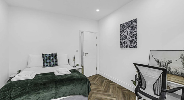 Beautiful 3 Bed Abode in Hanwell