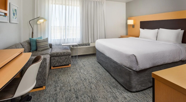Двухместная студия TownePlace Suites by Marriott Garden City
