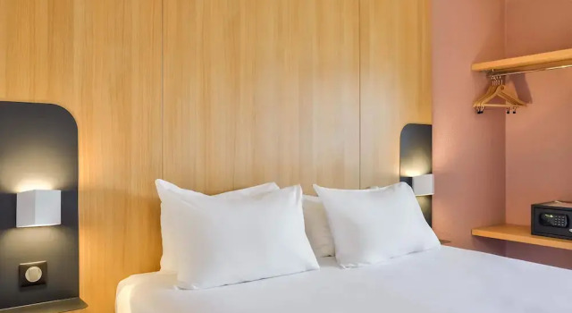 Двухместный номер для людей с ограниченными возможностями B&B HOTEL Paris 17 Batignolles