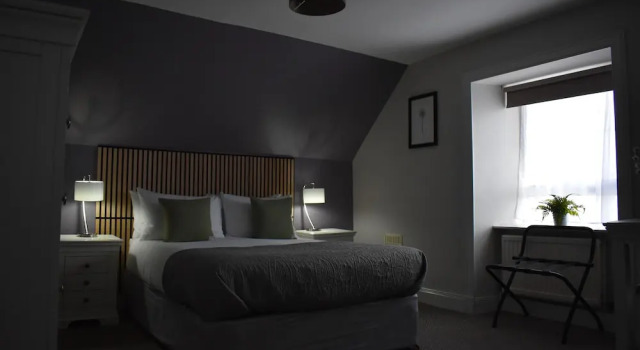 Temple View Hotel, Reserva ahora Hotel Lochmaddy Escocia