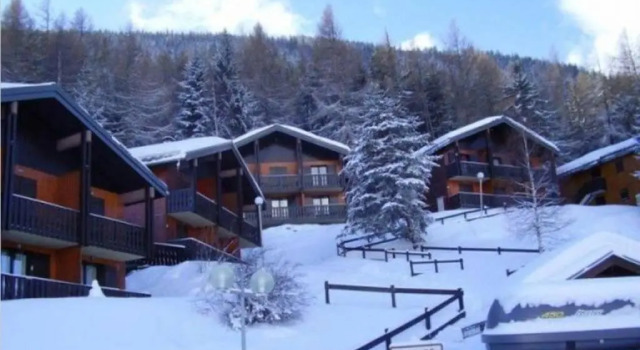 appartement en chalet au pied des pistes, Забронировать Шале Виллы Овернь-Рона-Альпы, Вилла