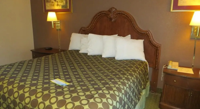 Days Inn Stockton, Book Mini-hotel Hoteller i Stockton med pool, Swimmingpool