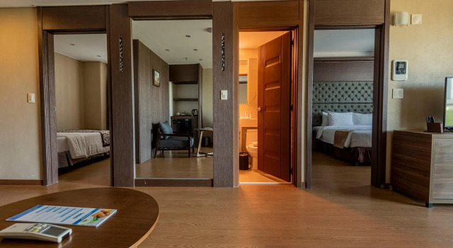 Люкс с 2 комнатами Xenia Hotel Clark - Multi Use Hotel