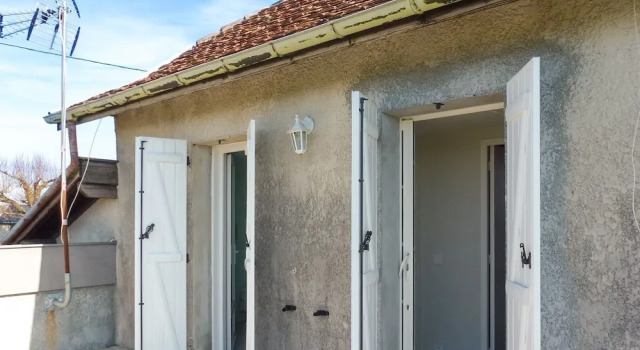 House With one Bedroom in Salies-de-béarn, With Wonderful Mountain Vie, Rezerwuj Hotel Hotele w Bearn z parkingiem, Parking