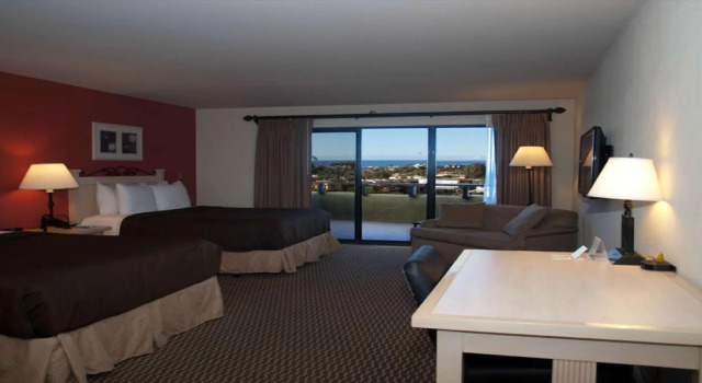 Четырёхместный номер Standard The Encinitan Hotel & Suites
