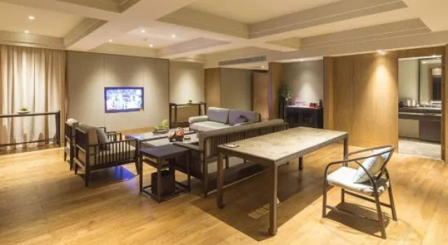 Люкс Deluxe Jiuhua Mountain Dongya Hotel