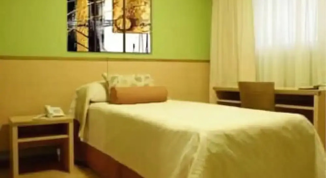 Presidente Peron, Rezerwuj Hotel Balvanera Buenos Aires