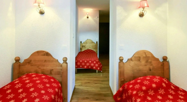 Spacious Alpine Stay for Seven