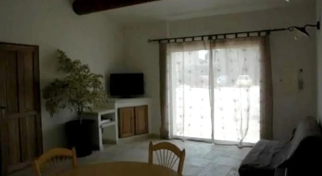 House With one Bedroom in Velleron, With Pool Access, Enclosed Garden and Wifi, Prenota Hotel Velleron Valchiusa