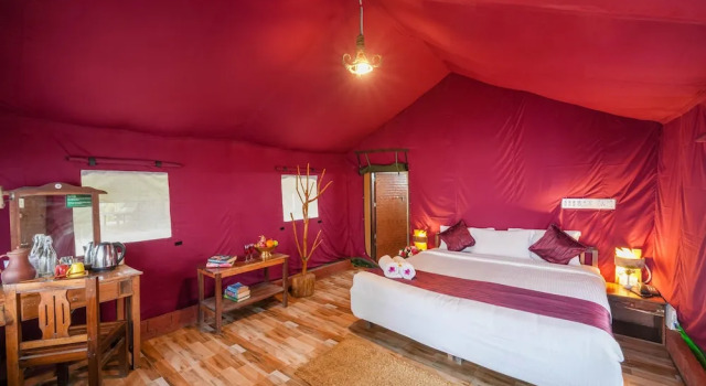 Тент с красивым видом из окна Nature Zone Jungle Resort- Experience the Wilderness & Adventure