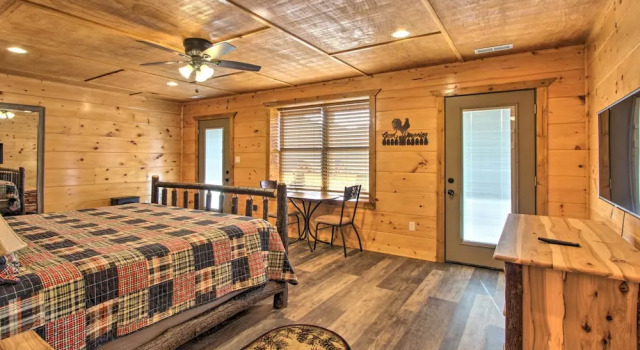 Коттедж Smoky Mtn Log Cabin w/ Hot Tub & Panoramic Views!