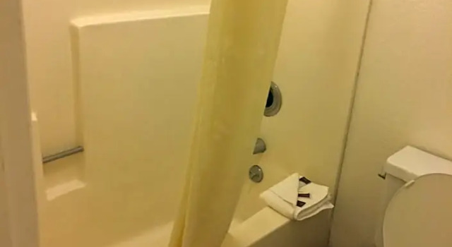 Четырёхместный номер Standard Value Inn & Suites