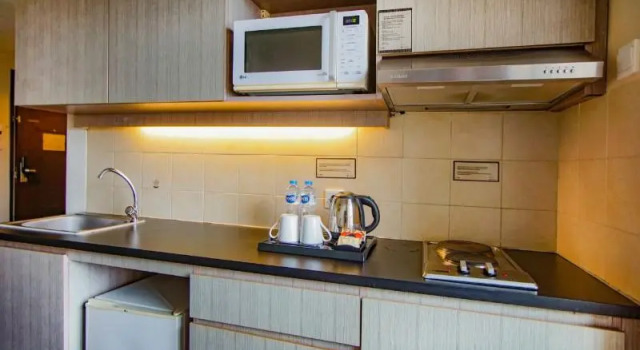 Двухместный номер Deluxe с 2 комнатами с балконом Grand Dafam Ancol Jakarta