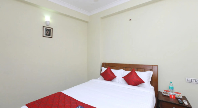 Syeds Inn By OYO Rooms, Забронировать Отель Отели штата Тамилнада с завтраком, Завтраки