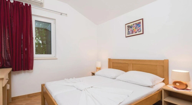 Amazing Home in Trpanj With Wifi and 1 Bedrooms