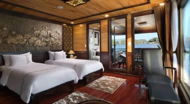 Номер Executive V'Spirit Cruises