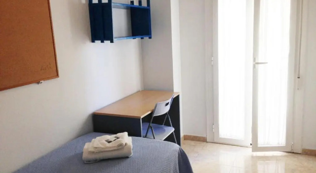 Номер Standard Residencia de Estudiantes Cádiz Centro