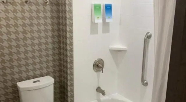 Двухместный люкс c 1 комнатой Home2 Suites By Hilton Charlotte Uptown