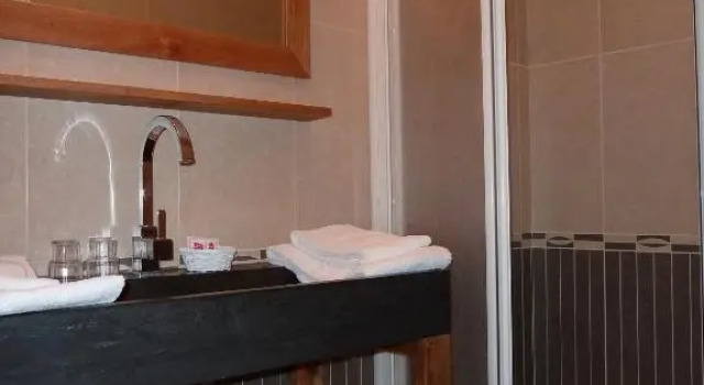 Номер Comfort Hôtel Le Christania