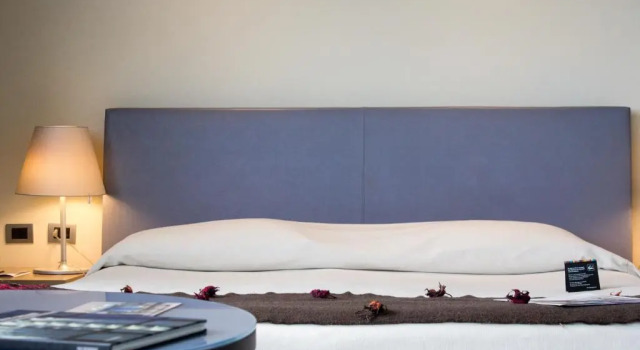 UNA HOTELS T Hotel Cagliari, Забронировать Отель Отели и гостиницы Кальяри, рядом с Национальный археологический музей, Отель