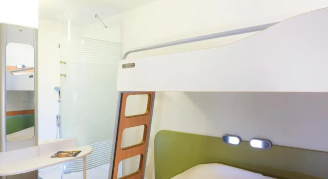 Семейный номер Standard ibis budget Istres Trigance