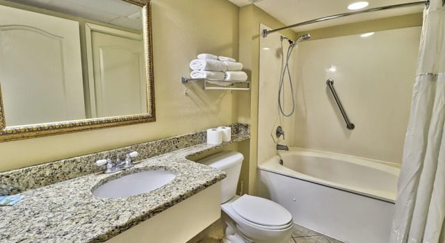 Номер Standard Suites at the Beach