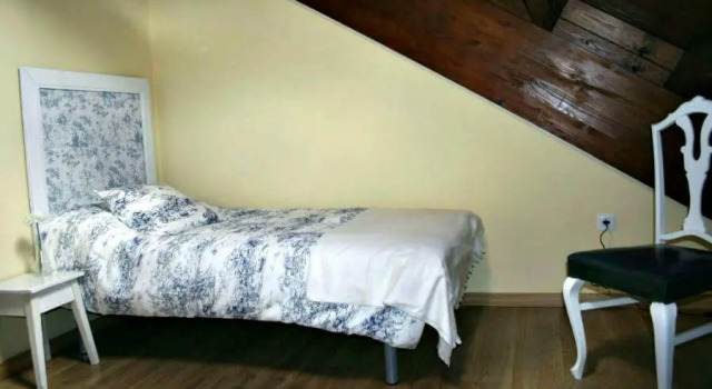 Кровать в общем номере (мужской номер) Albergue Camino y Leyenda