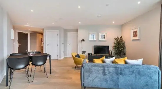 Апартаменты Roomspace Serviced Apartments - Churchyard Row