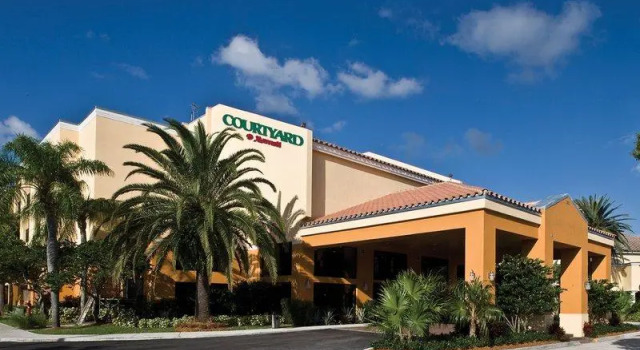 Люкс Courtyard by Marriott Boynton Beach
