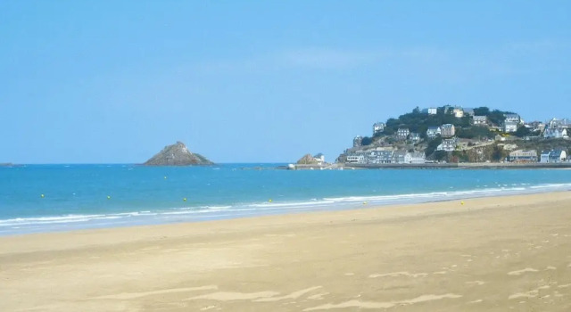 Nice Holiday Home Near the Beach, Hillion, Reserva ahora Hotel Hillion Bretaña