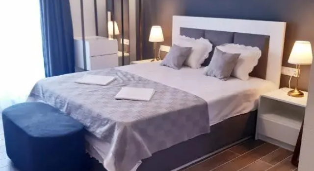 Studio Wilem, Book Hotel Sarti 