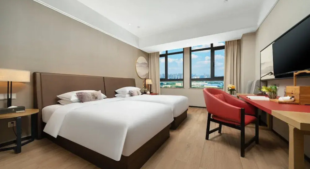 Двухместный номер Luxury с видом на город Echeng Hotel Nanning Jiangnan Wanda Baisha Avenue