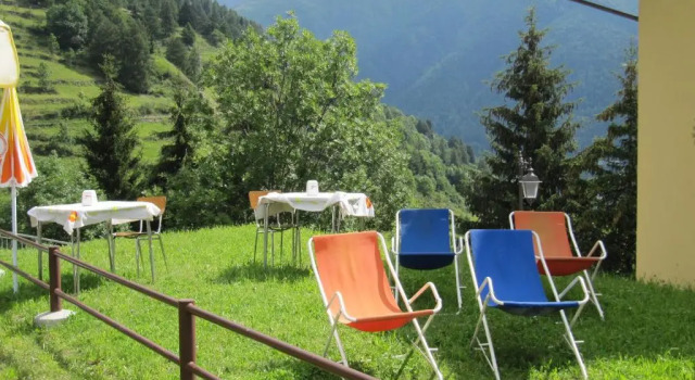 Трёхместный номер Standard Albergo Eden
