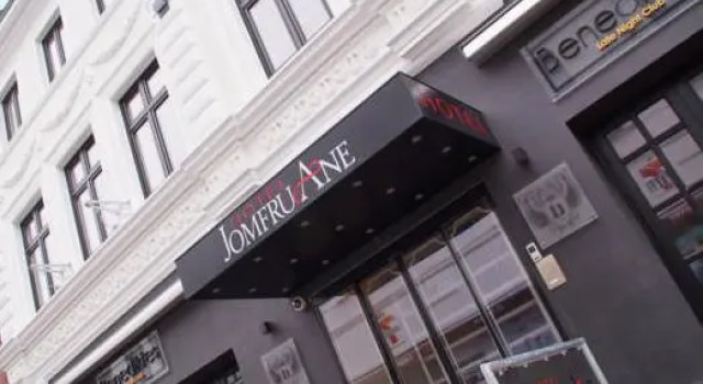 Номер Premium Dancenter Hotel Jomfru Ane
