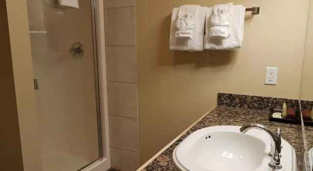 Suite 3 camere Sunset Resorts Canmore and Spa