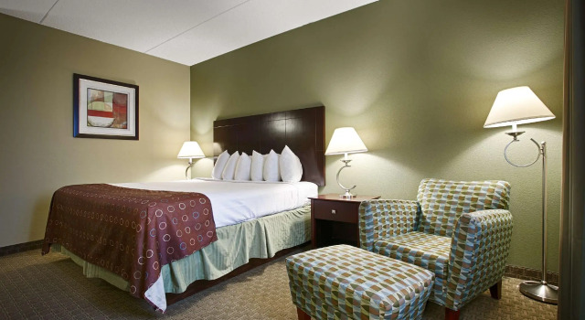 Люкс Best Western Airport Inn & Suites Cleveland