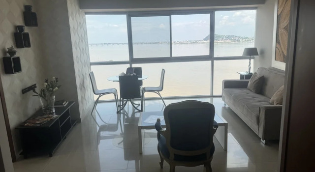 Люкс Superior River View suites Puerto Santa Ana gye