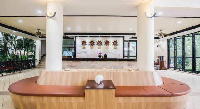 Karon Whale Resort