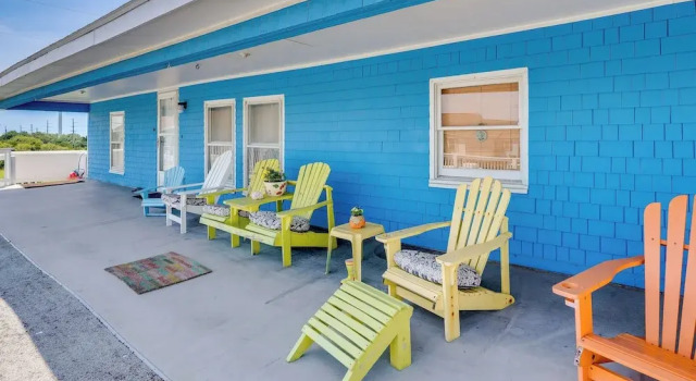 Апартаменты Rodanthe Vacation Rental - Walk to the Beach!