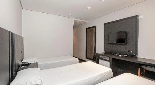 Трёхместный номер Superior с балконом Slaviero Hotel Baia Norte Florianópolis