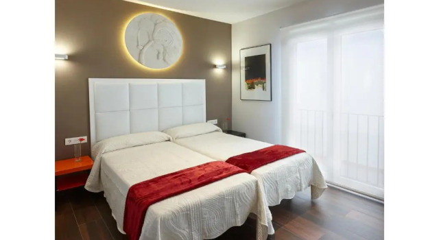 Apartamentos Caballerizas 6, Забронировать Апартаменты/квартира Гранада Granada Province, рядом с Городской совет Гранады