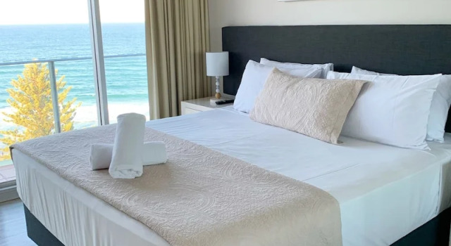 Апартаменты Premium Pacific Regis Beachfront Holiday Apartments