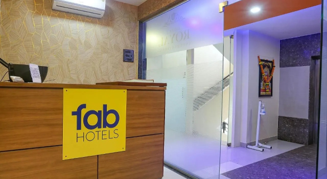 Fabhotel Royal International