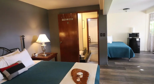 Hawaii Island Resort, Забронировать Курортный отель Отели Наалеху с парковкой, Парковка