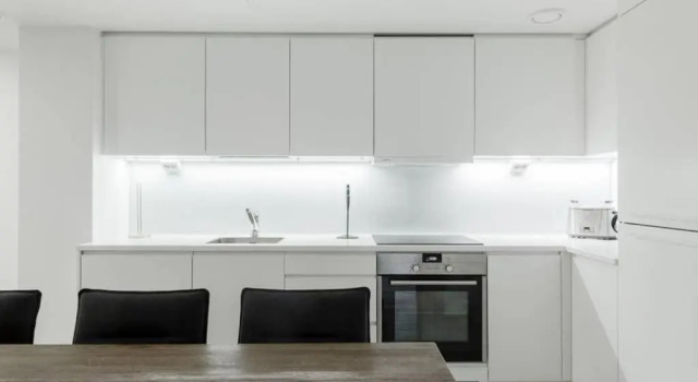 Апартаменты Sleek and Spacious 3 BR Apartment in City Centre